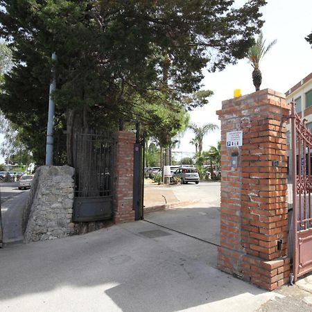 Lady Hill Bed & Breakfast Taormina Exterior photo